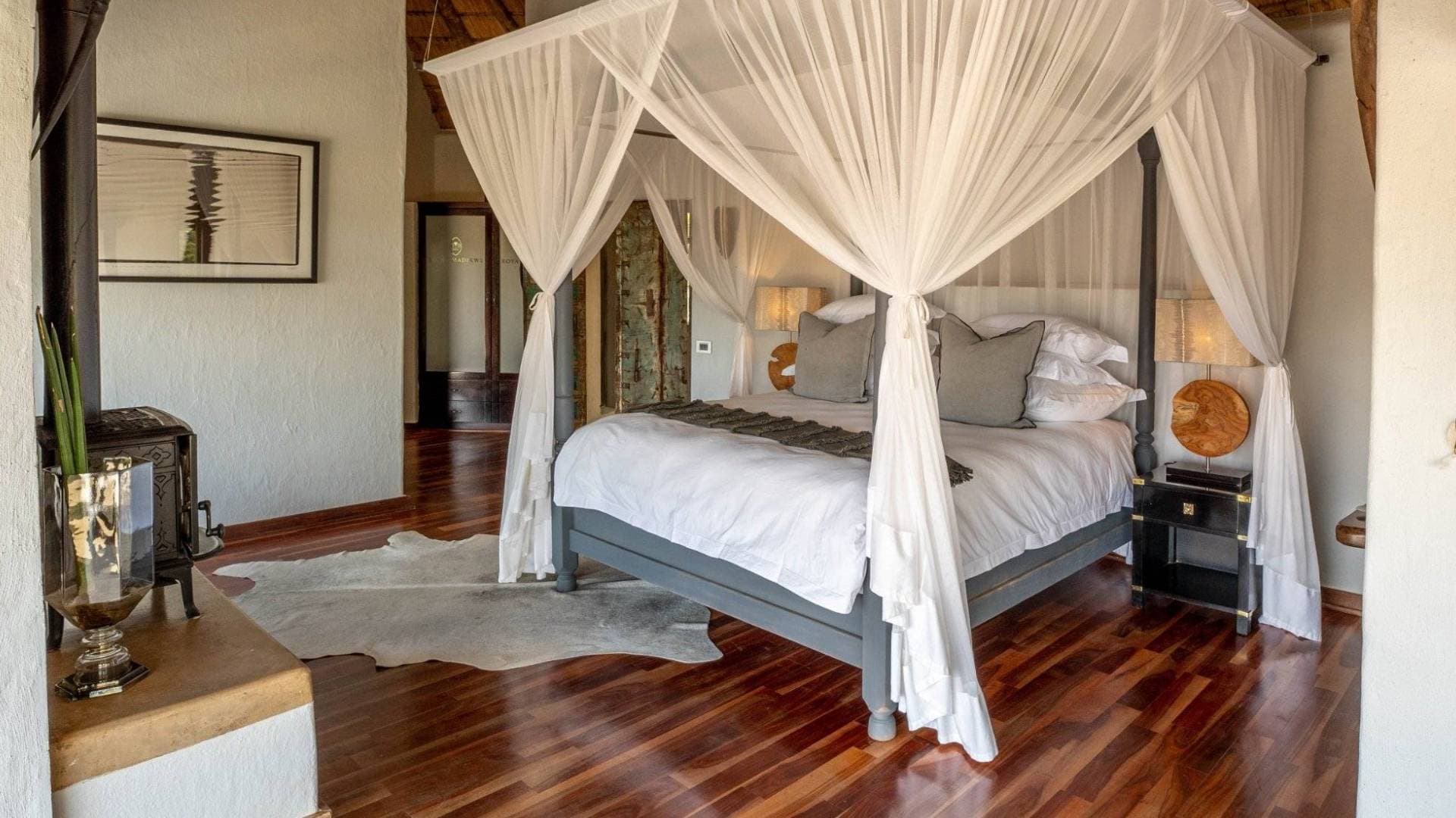 The Lenyalo Suite